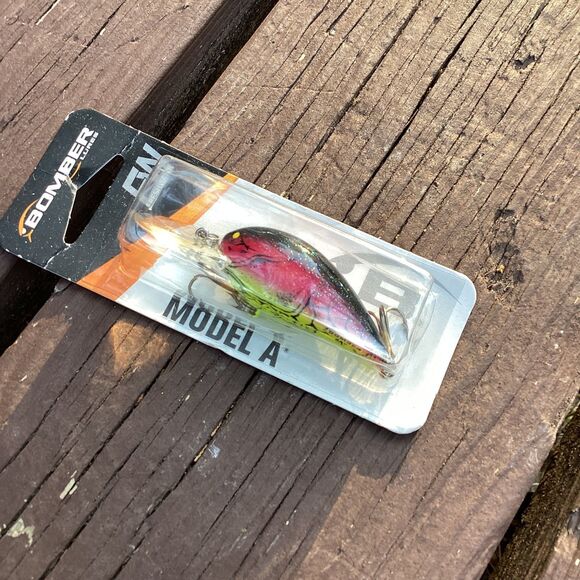 Bomber Model A Crankbait Red Crawdad Glitter Fishing Lure B06ARCR New in Package - Picture 1 of 3
